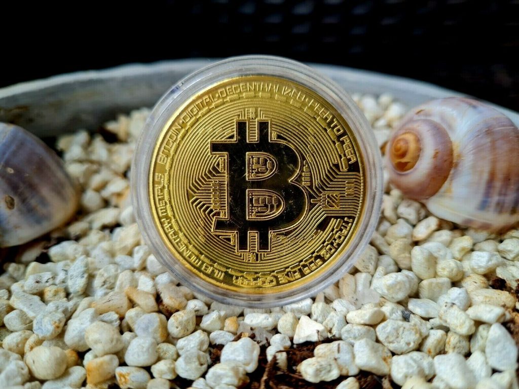 Kuka on bitcoin rahaksi aloittelija?

