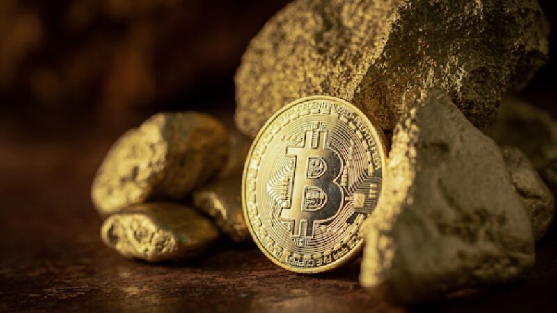 Bitcoin ETF:t varastavat valokeilan kullalta
